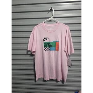 Nike Tour De Nike Tee T-Shirt Pink Embroidered Logo  Sz M Brand New DKS